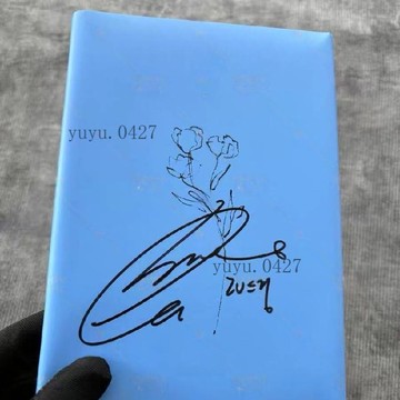 上新 IU 李知恩 親筆簽名專輯《Love poem》實體 CD 專輯 限量珍藏 紀念 粉絲應援周邊