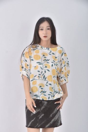 (M) hana mokuba棉質花紋杏色短袖上衣