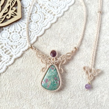 玫瑰花園。紅寶鉻雲母。紫水晶。南美巴西蠟線編織項鍊