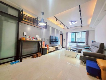 輕軌明星學區農十六高樓三房+車位｜高雄市鼓山區龍德路