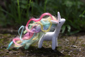 彩虹羊毛Q版獨角獸