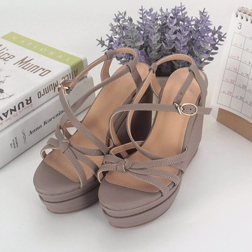 百品牌春夏新款專柜撤柜女鞋灰色超高坡跟露趾扣帶涼鞋 68445