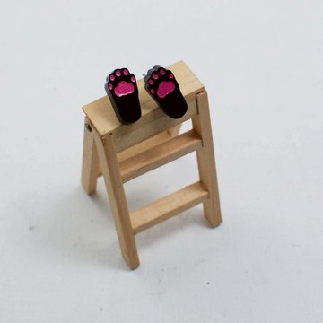 貓掌肉球耳環抗過敏鋼針/可改夾式/黑色