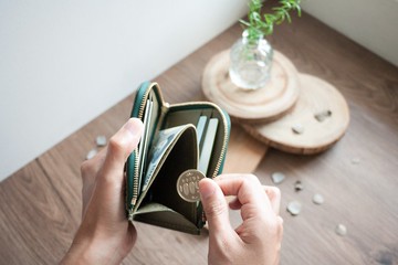 橄欖綠 5卡 L型拉鍊短夾錢包丨客製打字 日.港幣可放丨禮物紀念