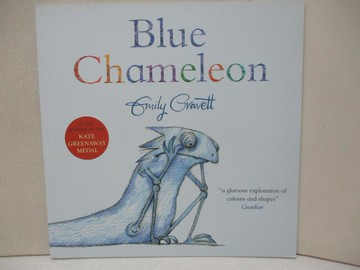 【書寶二手書T4／少年童書_FJB】Blue Chameleon_Emily Gravett