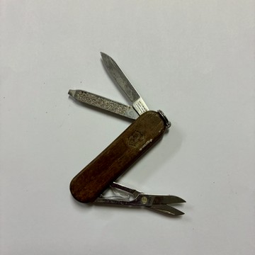 [沐沐屋二手-]VICTORINOX 維氏5用 胡桃木瑞士刀
