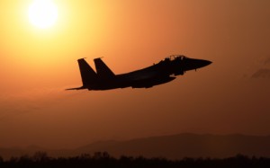 絵画風 壁紙ポスター 航空自衛隊 戦闘機 F 15j イーグル 夕陽 シルエット Jasd Jasd 009w2 ワイド版 603mm 376mm 通販 Lineポイント最大5 0 Get Lineショッピング