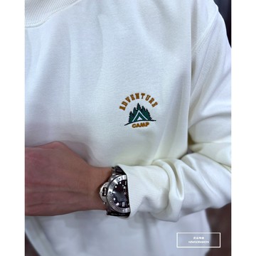 『老爺有喜』重磅Camp小山刺繡大學T-米(NOF2410G5027)