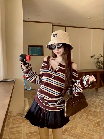 9th street韓系吊帶一字肩撞色條紋長袖t恤女早秋季新款寬鬆設計感上衣 (預購)