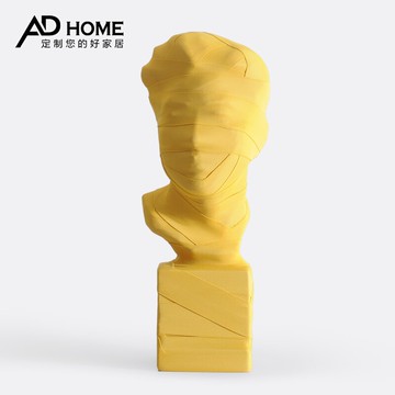北歐樹脂人物造型裝飾樣板間售樓處酒店會所黃種人藝術品軟裝擺設