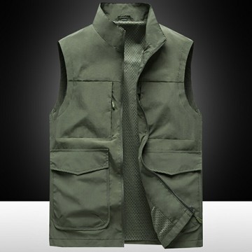 男士大尺碼背心馬甲外套   秋季戶外馬甲男大口袋工裝坎肩休閑多兜背心寬松大碼立領薄款馬夾