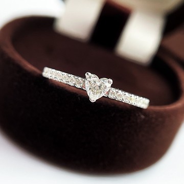 璽朵珠寶 [ 18K金 心型 鑽石 戒指 ] 微鑲工藝 精品設計 鑽石權威 婚戒顧問 婚戒第一品牌 鑽戒 婚戒 GIA