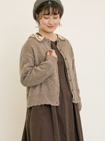 Makabe Alice聯名款-花邊圖案刺繡翻領點點針織罩衫(0F001234810) - Samansa Mos2