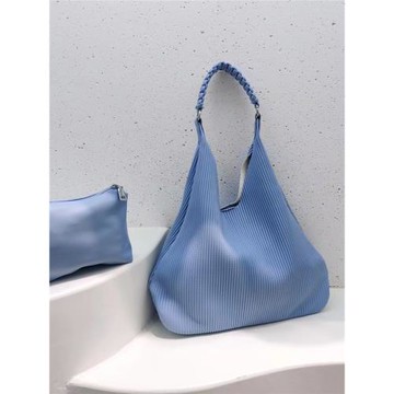 小眾三宅褶皺pu軟皮手提腋下包包純色韓版慵懶風子母單肩水桶包女