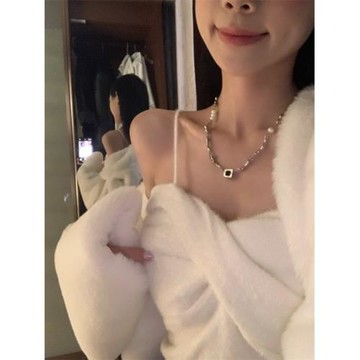 水貂毛絨吊帶背心女春秋性感抹胸內搭白色針織打底衫短款保暖上衣