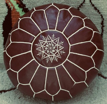 刺繡皮坐墊Pouf 摩卡