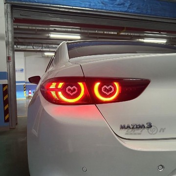 upton汽車像素風愛心貼紙車身尾燈保險槓遮擋劃痕裝飾頭盔電動摩托車貼