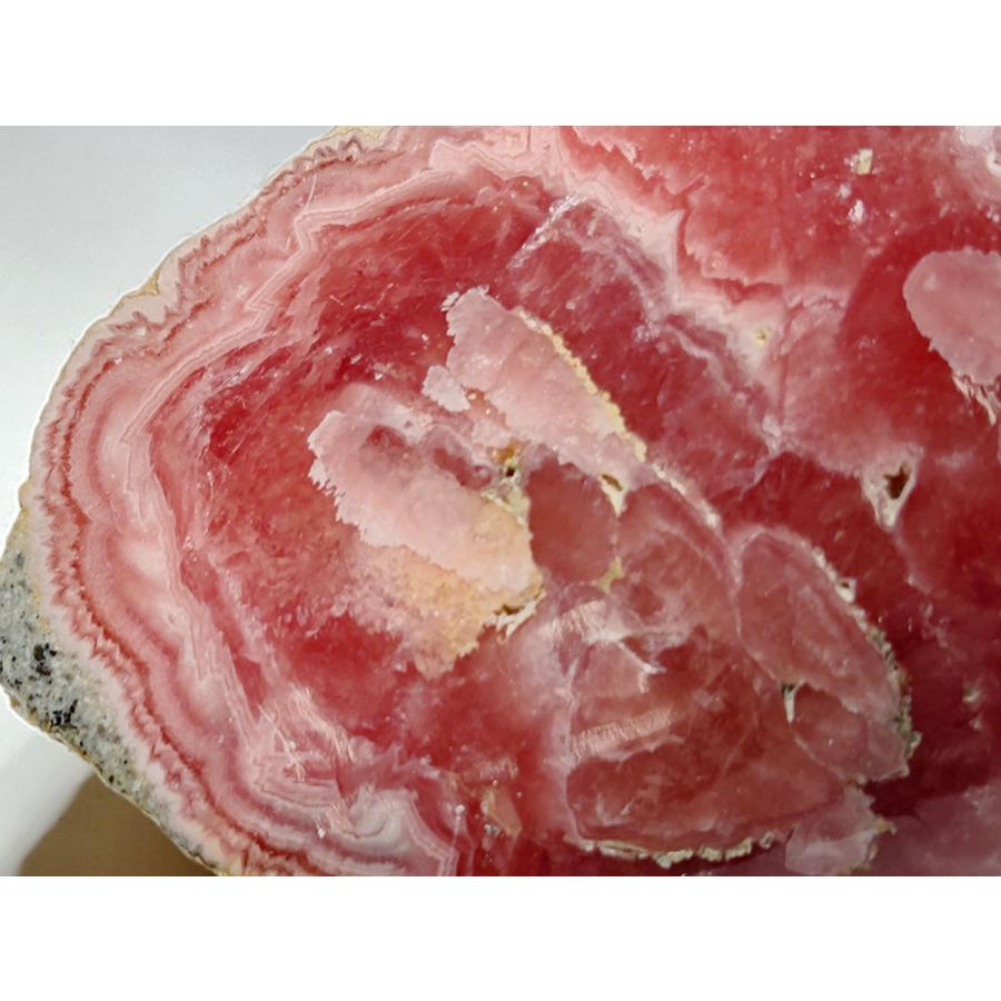 アルゼンチン産ロードクロサイト(インカローズ) Rhodochrosite 92x87x71mm 831g 天然石 菱マンガン鉱 パワーストーン ヒーリング 恋愛