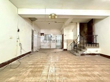 正五期東興｜大墩、公益商圈｜大地坪32坪庭院透天｜台中市西區大同街