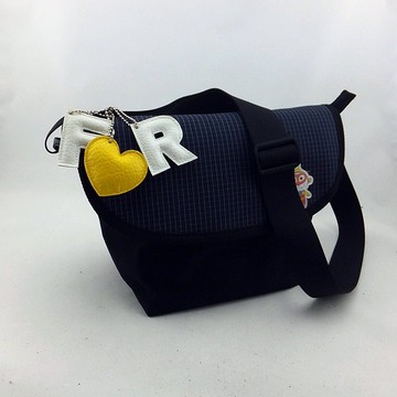 個性禮物 客製任意 字母數字  心形吊飾 包袋裝飾掛件 掛飾 吊飾