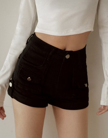 調皮女孩的心機首選；反折口袋牛仔短褲 兩色 S-L