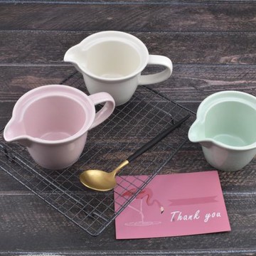 歐式簡約色釉陶瓷帶把尖嘴奶壺奶罐奶盅咖啡壺茶壺果汁扎壺250ml