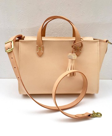 不撞包植鞣革全真皮純手工托特包附木頭流蘇配飾