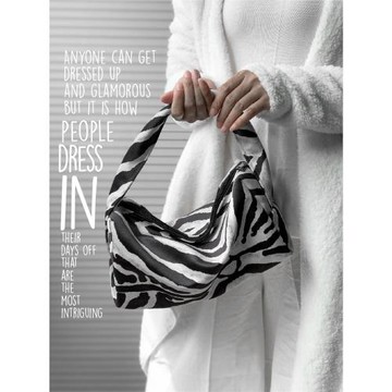 包腋下手提飯盒韓國日式袋包顯眼新款手提小布包遛彎手袋便當