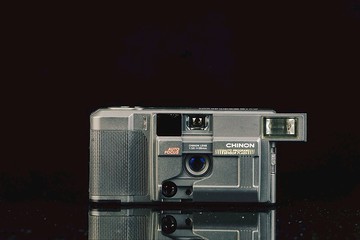 CHINON AUTO 2001 Jr. DATE #5564 #135底片相機
