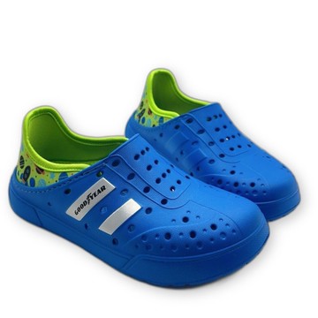 固特異男童透氣洞洞鞋