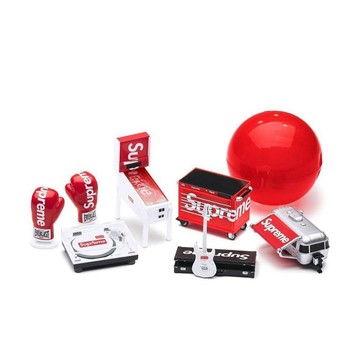 Bandai x Supreme 25FW 隨機盲盒扭蛋