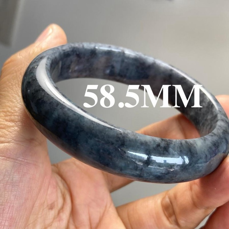 ❤️HERMES❤️エルメス　バングル❤️アリゲーター品格存在感はワニ革ならでは ❤️HERMES❤️エルメス バングル❤️アリゲーター品格存在感はワニ革