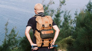 客制禮物防潑水多功能旅行戶外後背包大容量筆電包雙肩包軍綠卡其