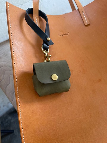 【手作革物】真皮airPodsPro耳機套(綠)