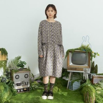 【MOSS CLUB】日本幾何印花布半開襟圓領洋裝 黑 灰