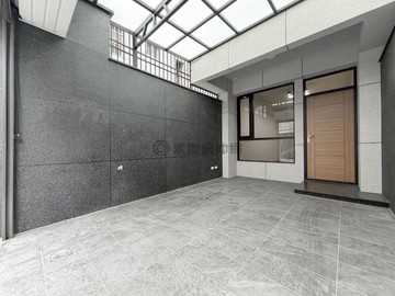 仁武運動公園│全新完工未住．大地坪車庫透天｜高雄市仁武區安樂一街