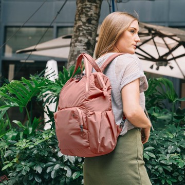 Pacsafe CX 多道防盜 後背包/手提包兩用 17L 玫瑰粉 #20420