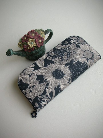 經典LIBERTY【優雅花朵】防水布-長夾/皮夾/零錢包