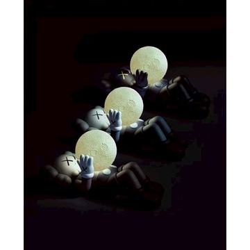 【逢甲 FUZZY】 KAWS Holiday Shanghai Vinyl Figure 中秋 月亮 上海限定 公仔