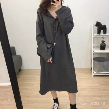 大尺碼洋裝 大尺碼連身裙 大尺碼女裝 2024秋季純色A字連帽休閒大碼連衣裙歐洲站長袖T恤裙中長款裙子