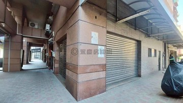 A★左營高鐵店面｜衛浴開窗｜邊間店辦住樓店+平車｜高雄市左營區大中二路