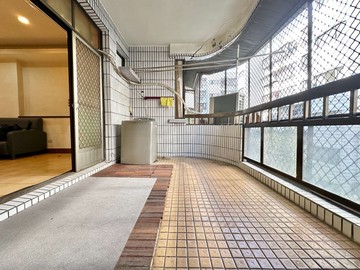 A★惠民商圈稀有釋出｜二樓公寓三房＋固定汽機車位｜高雄市楠梓區惠民路