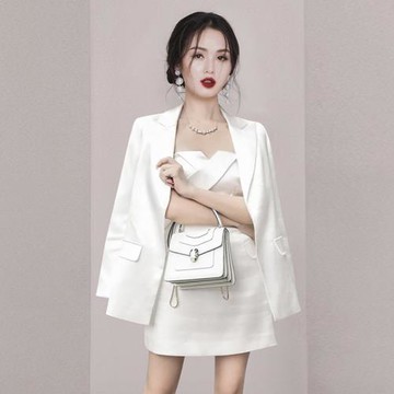 2024年春季新款女裝修身長袖通勤白色氣質名媛西裝外套抹胸套裝女