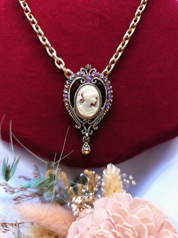 維多利亞澄光鏤空框金沙仕女cameo項鍊/美國西洋古董飾品