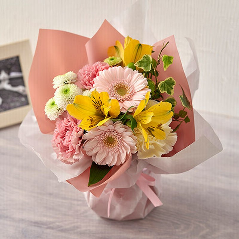 ペットのお供え用 そのまま飾れるブーケ お花に想いを託して 花束 ボックスフラワー 通販 Lineポイント最大10 0 Get Lineショッピング