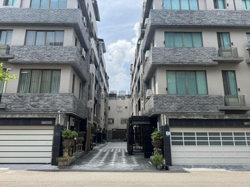 鳳翔國中*頂新特區*雙車庫別墅5樓｜高雄市鳳山區頂豐街