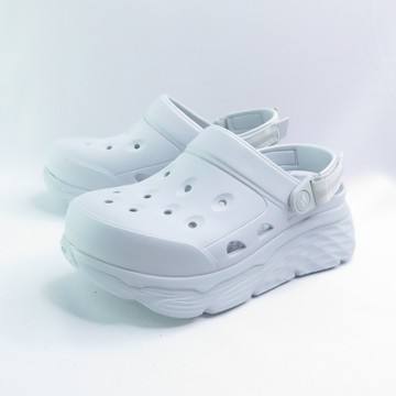 Skechers 111268LTGY Max Cushioning-Dream 女款水鞋 厚底 緩衝 涼拖鞋 淺灰