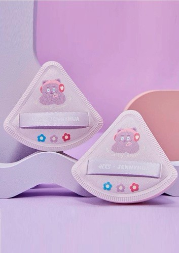 HER'S x 煎妮花 扇形棉花糖粉撲