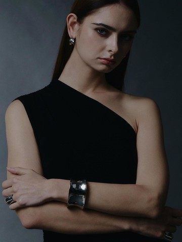 Bold Geometric Chunky Bracelet