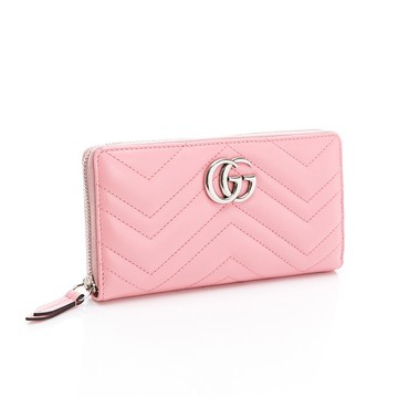 Gucci V紋長夾(粉銀色logo) (logo金屬刮傷)展示品